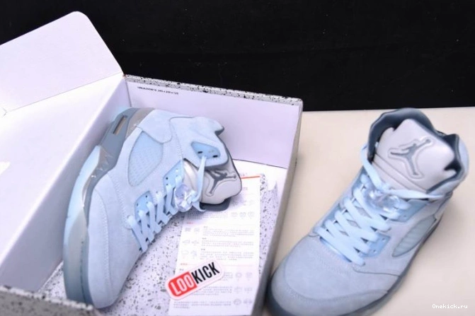 One Kick 5 Air (W) Retro Bluebird Jordan DD9336-400 0804